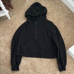 Black Lululemon Scuba
